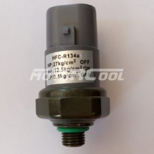 Датчик давления RC-U0453 для Toyota, UNF Male. HP: 27 kgf/cm2 Off, MP: 13.5 kgf/cm2 On LP: 2.1 kgf/cm2 Off, HFC-R134a.