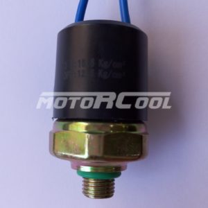 Датчик давления RC-U0472 для Toyota, 3/8-24 UNF Male, On: 15.5 kg/cm2, Off: 12.5 kg/cm2.