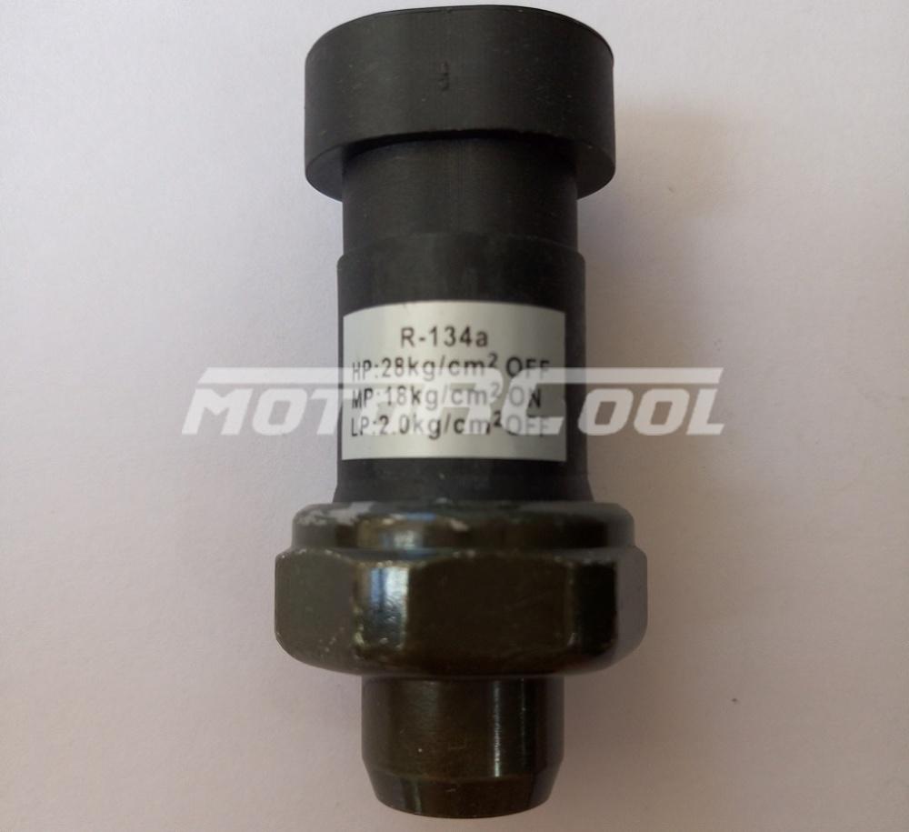 Датчик давления RC-U0482 для Renault, M10-P1.25 Male, HP: 27 kg/cm2 Off MP: 18.5 kg/cm2 On LP: 2.0 kg/cm2 Off 2, R-134a. Датчик давления RC-U0482 для Renault, M10-P1.25 Male, HP: 27 kg/cm2 Off MP: 18.5 kg/cm2 On LP: 2.0 kg/cm2 Off 2, R-134a.